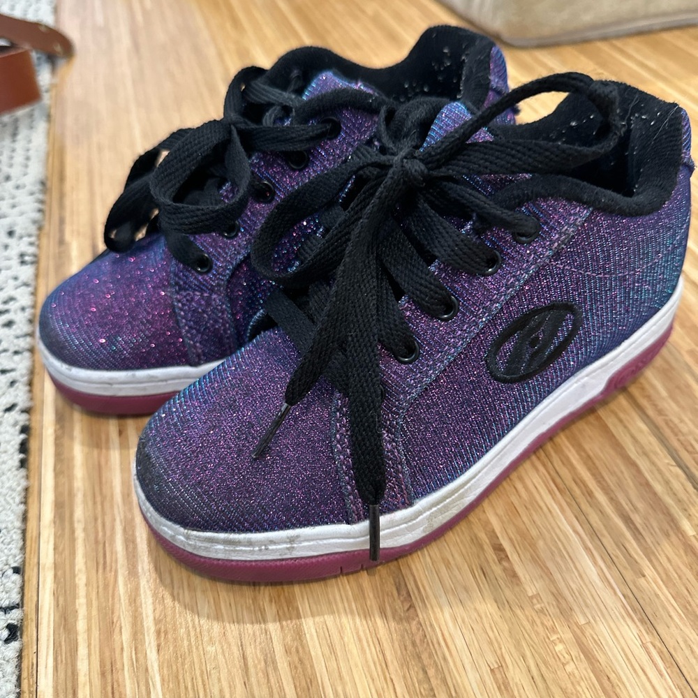 Heelys skate sneakers